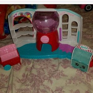 Shopkins Food Fair Sweet Spot Playset & Freezer